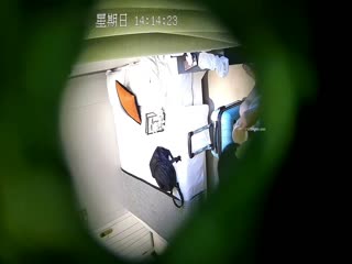 破解酒店【安防摄像头】 偷拍眼镜白领星期天约炮单位女同事开房先用小震棒热身.